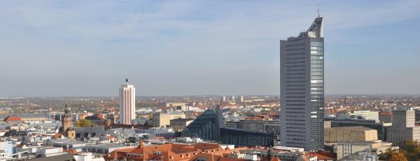 Leipzig von oben: Blick auf Cityhochhaus und Wintergartenhochhaus